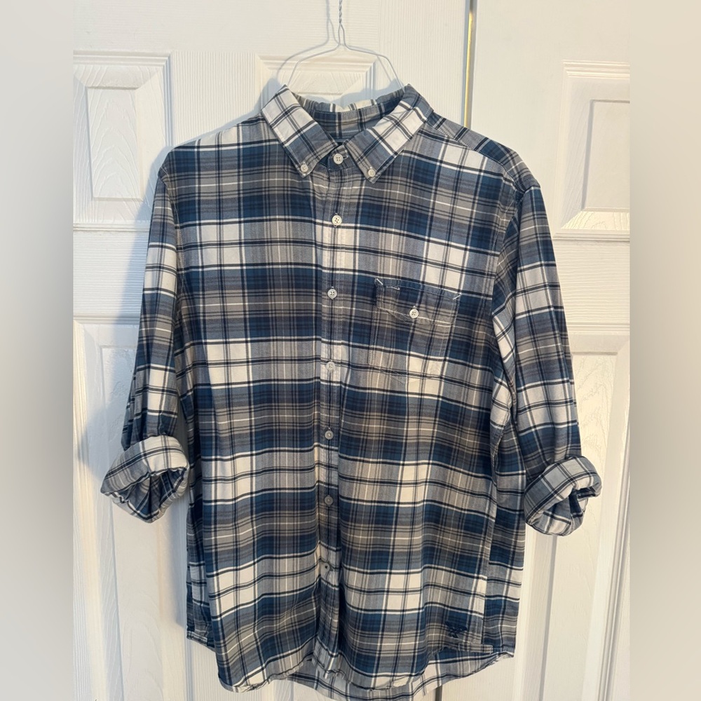 American Eagle Button Up